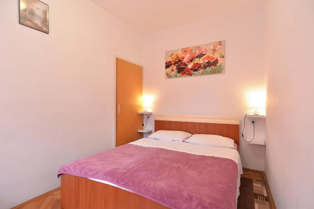 Apartments Fazana 407 Kroatien