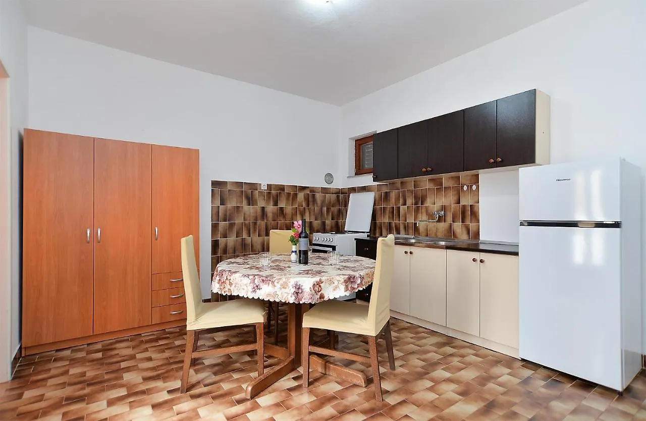 Apartments Fazana 407