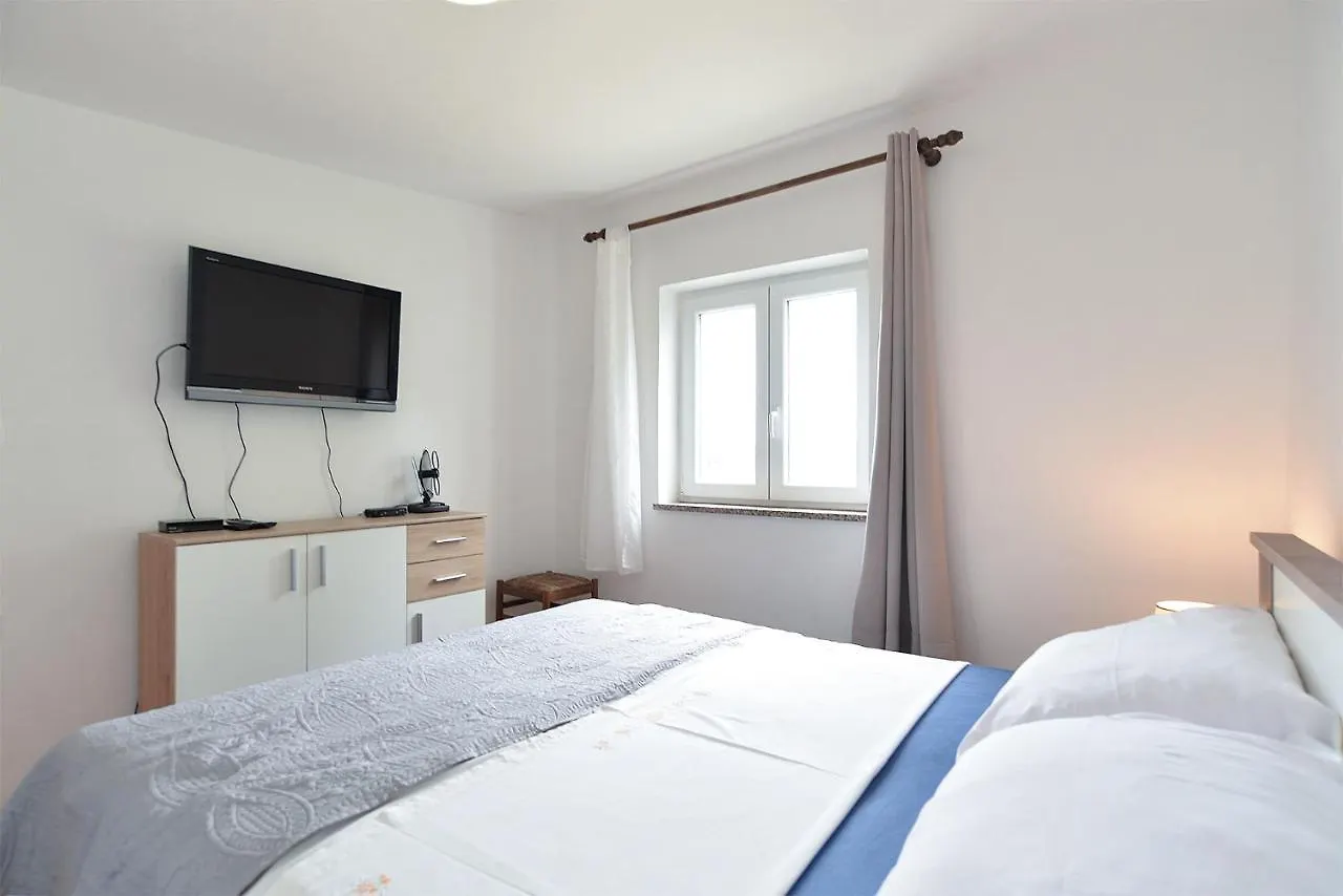 Apartments Fazana 407