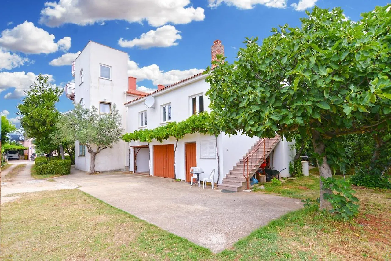 Apartments Fazana 407