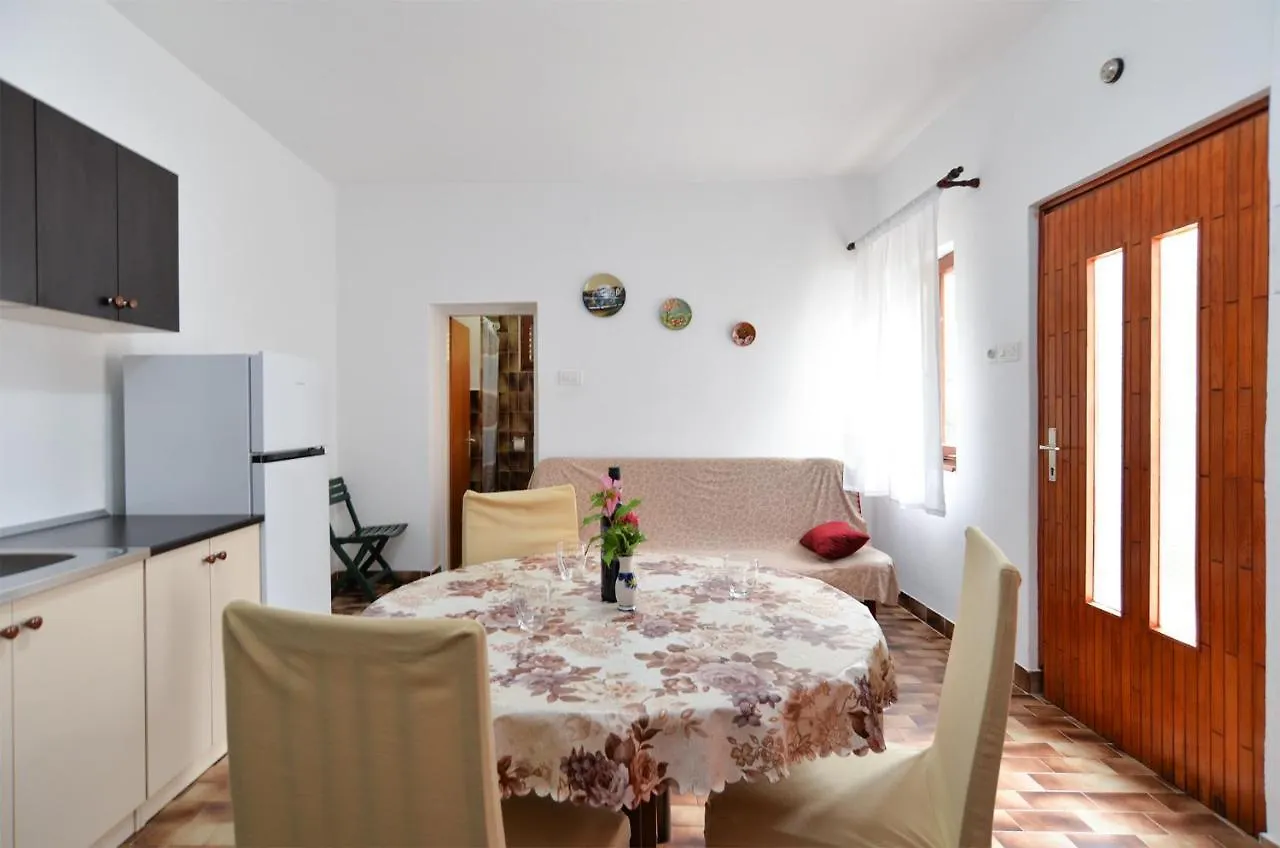 Apartments Fazana 407 Kroatien