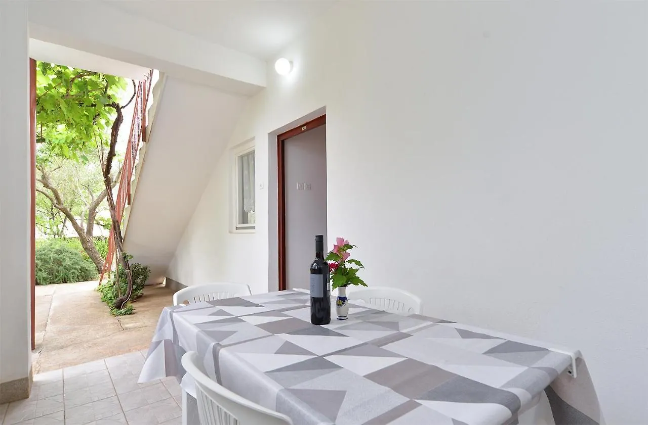 Apartments Fazana 407