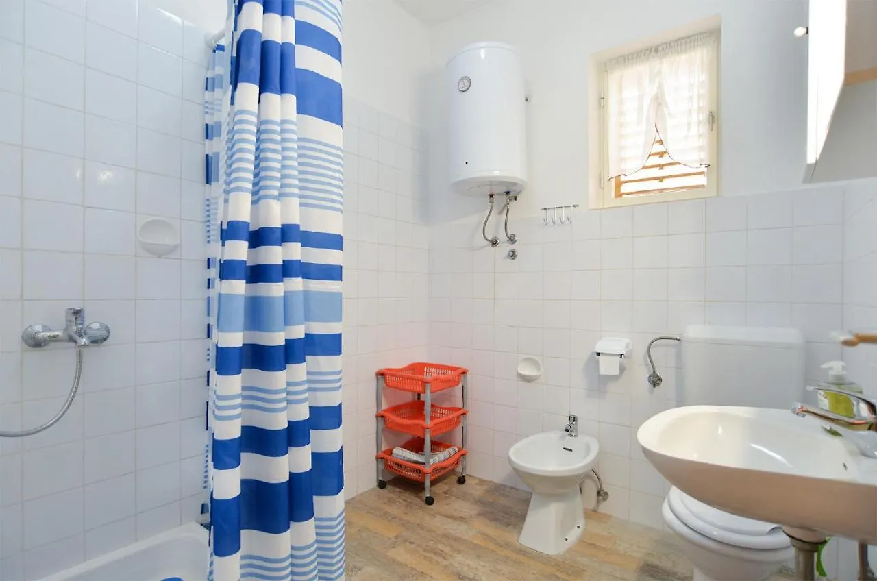 Apartments Fazana 407